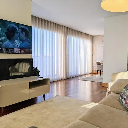 Duplex By The * Ovar